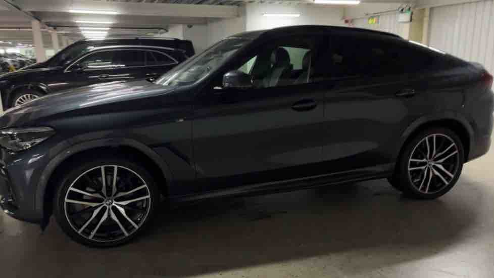 More views of BMW X6