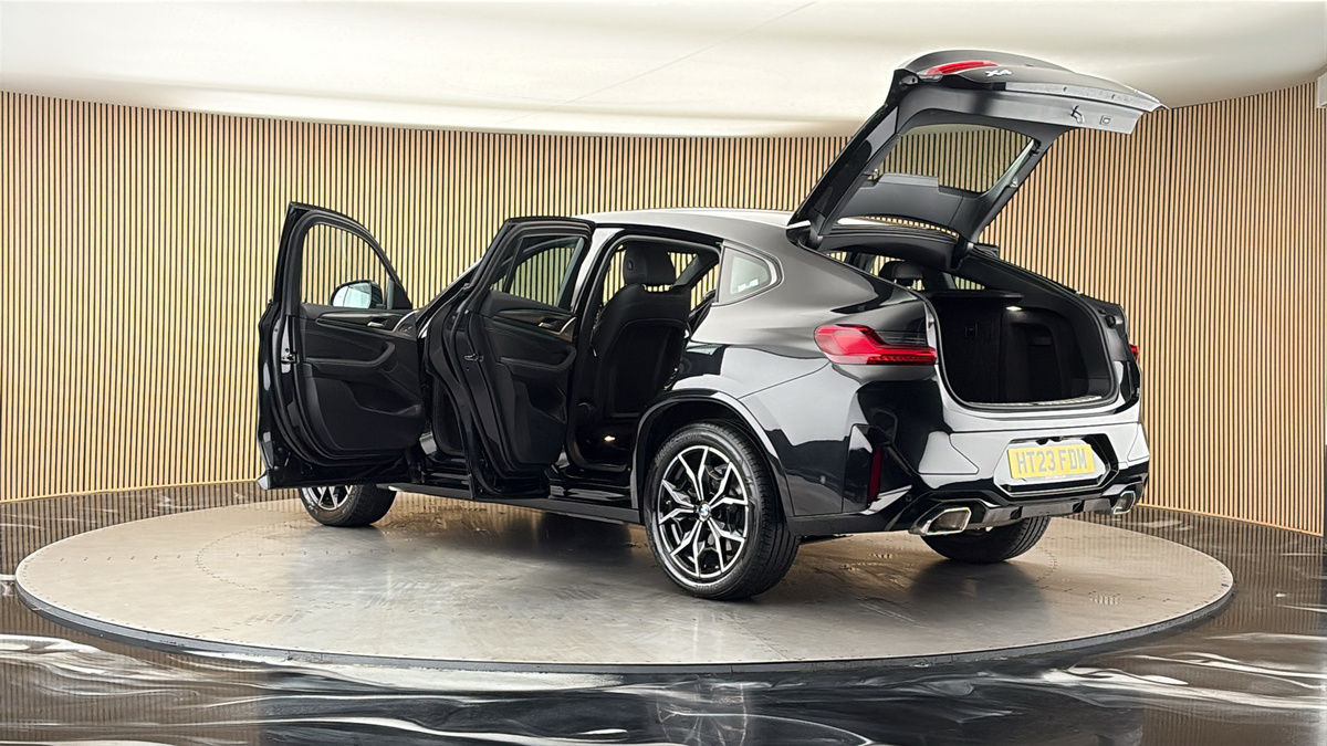 More views of BMW X4