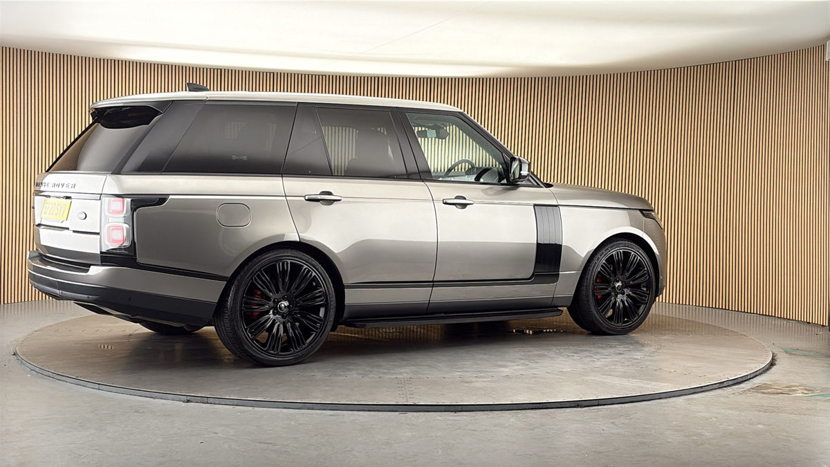More views of Land Rover Range Rover