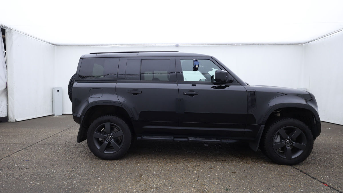 Land Rover Defender 110 Urban Image 9