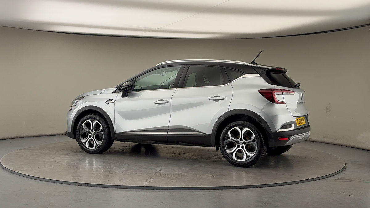 More views of Renault CAPTUR