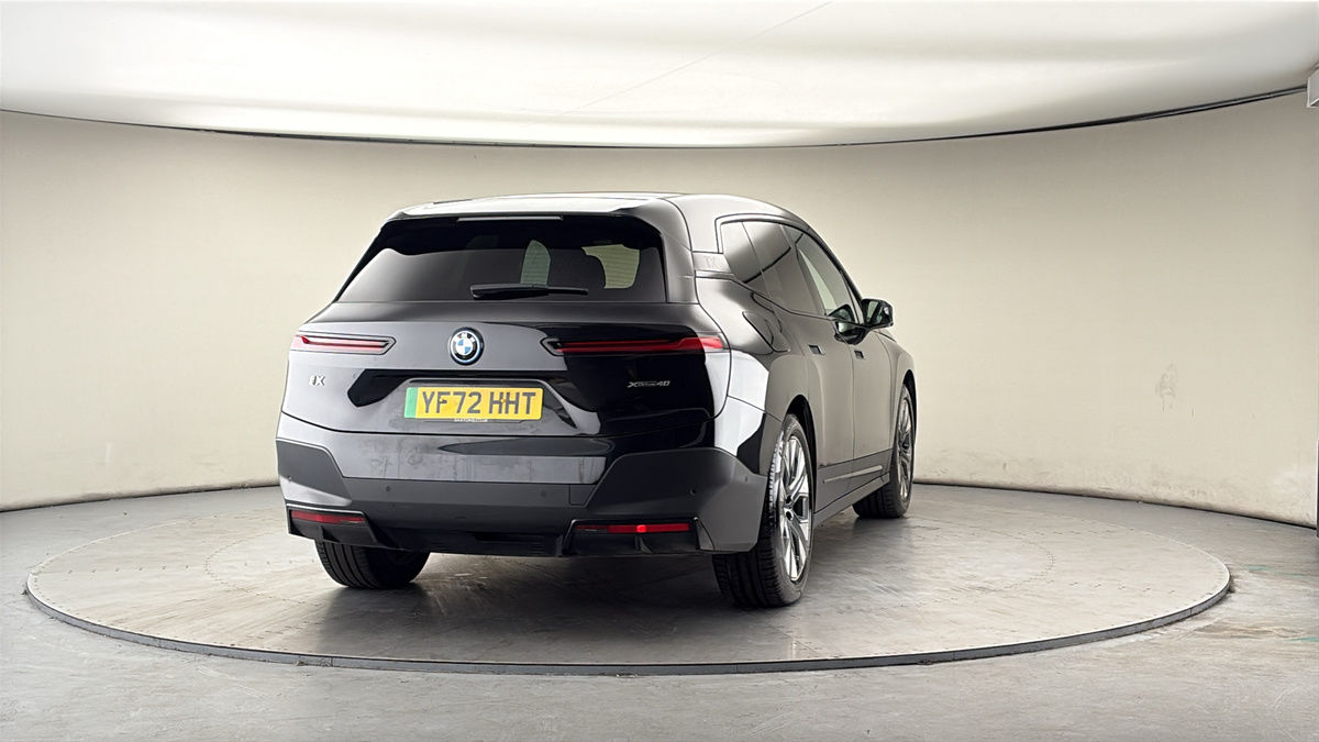 More views of BMW iX