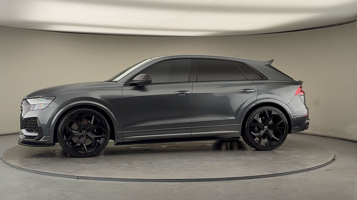 More views of Audi RSQ8