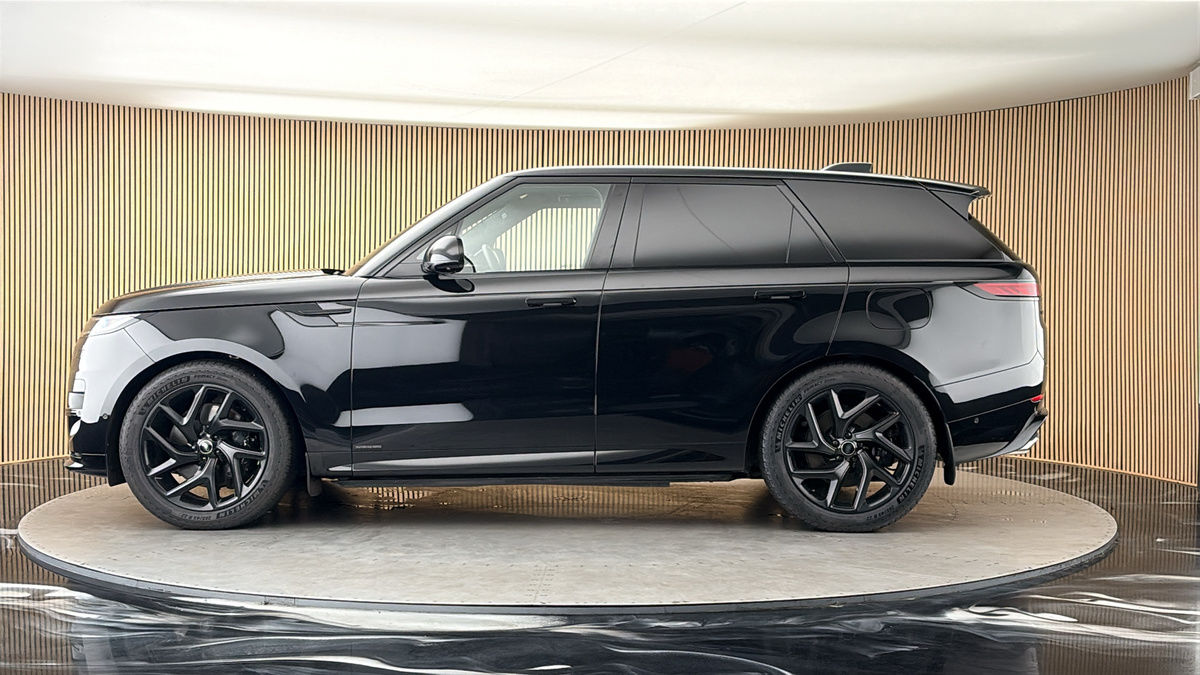 Land Rover Range Rover Sport Image 15