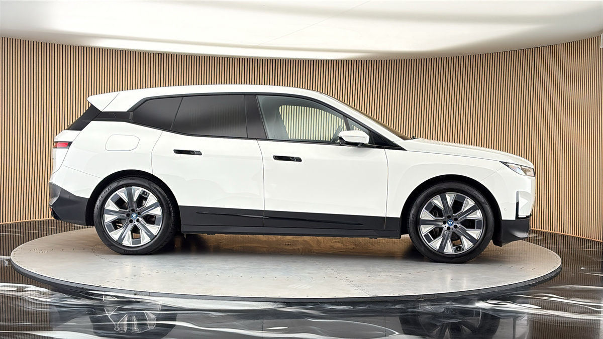 More views of BMW iX
