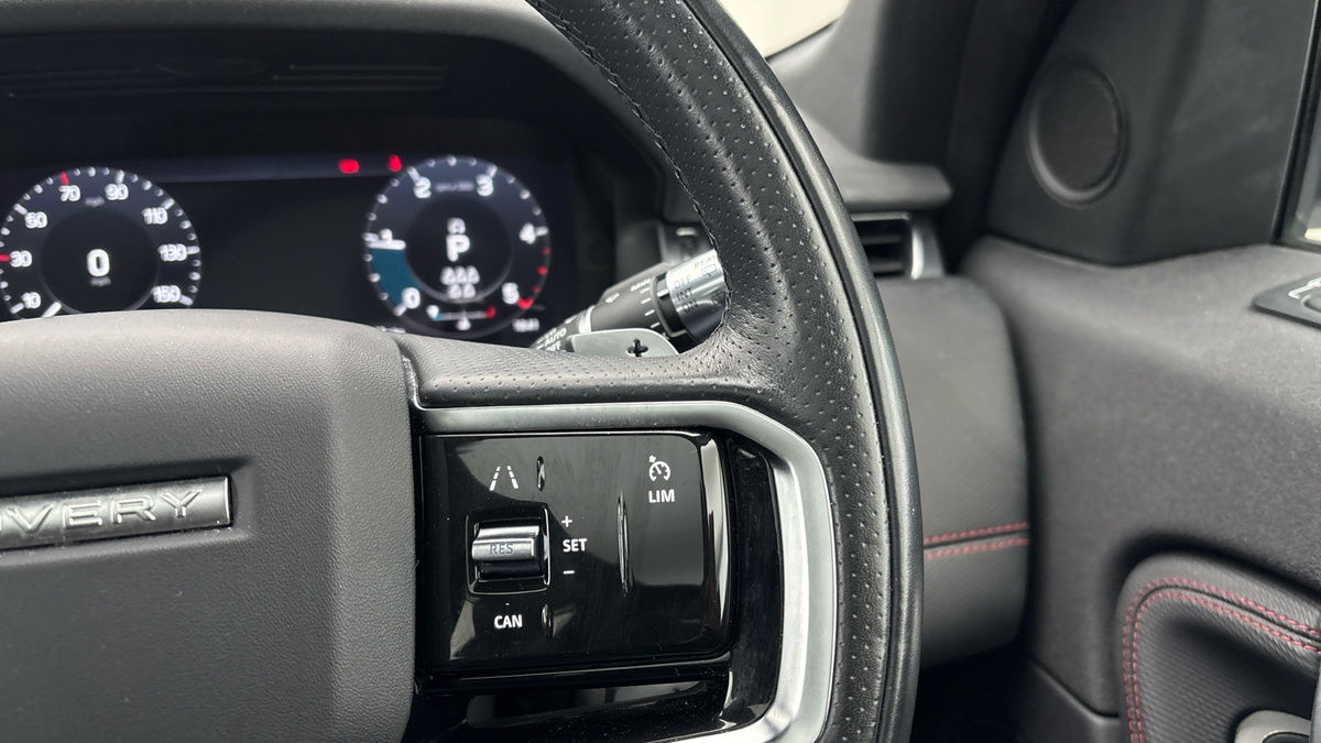 Land Rover Discovery Sport Image 14