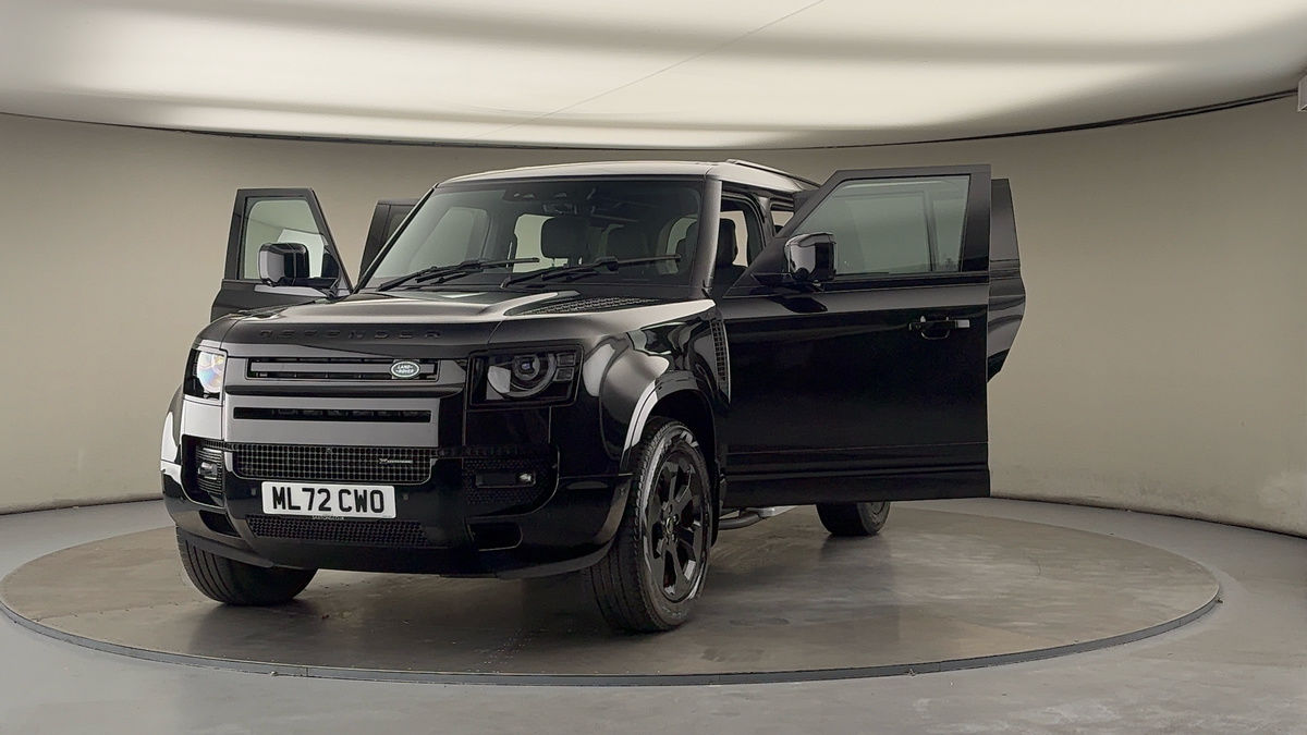 More views of Land Rover Defender 110