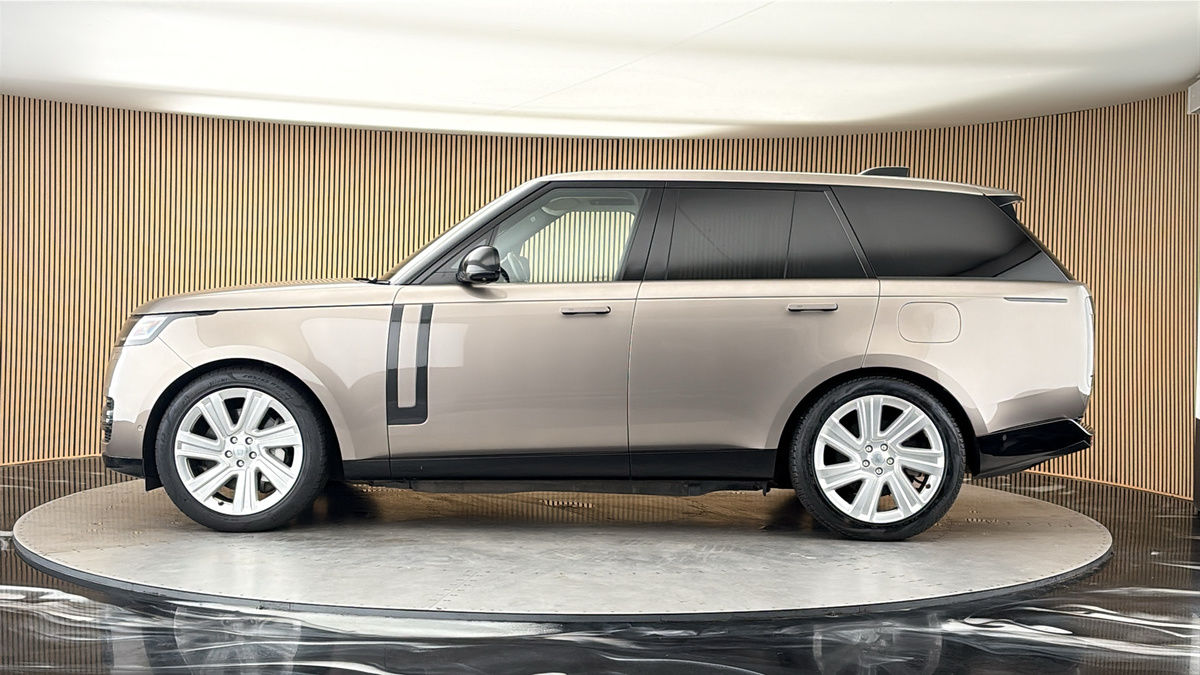 Land Rover Range Rover Image 30