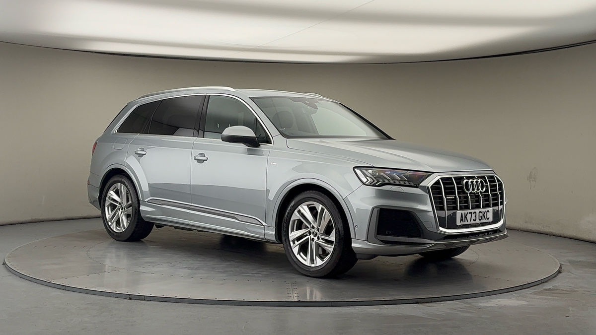 More views of Audi Q7