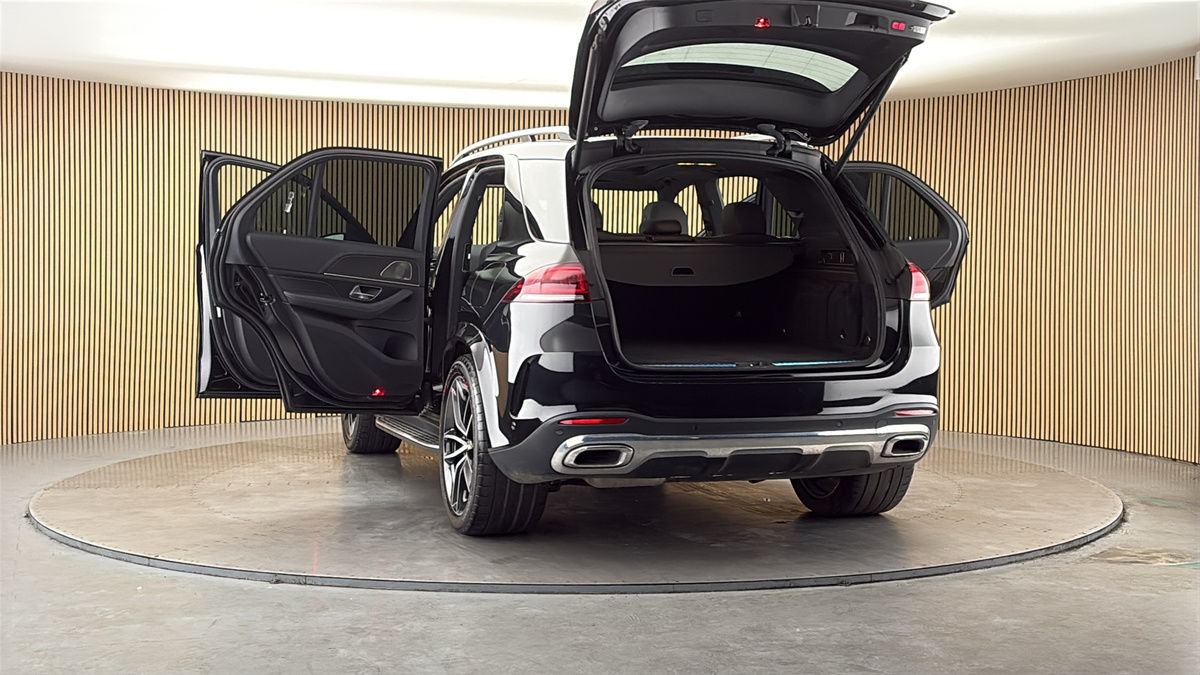 More views of Mercedes-Benz GLE