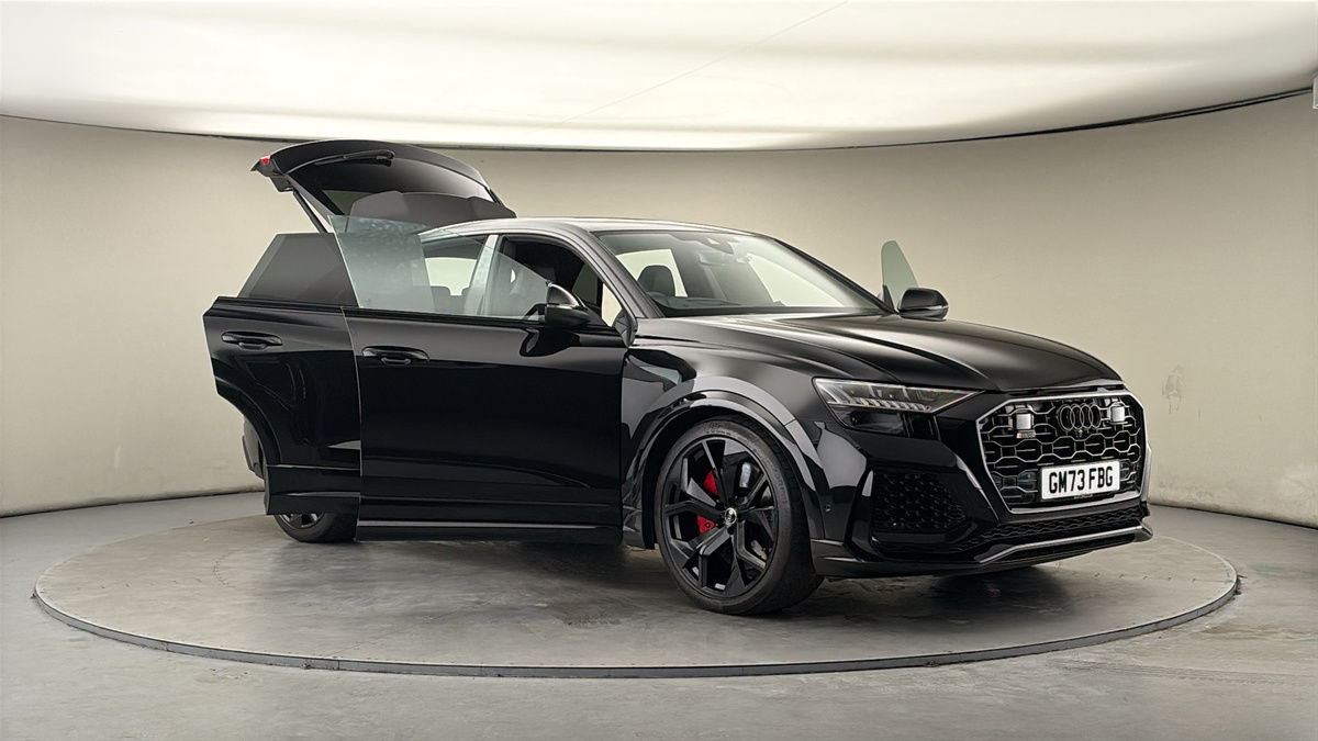 More views of Audi RSQ8