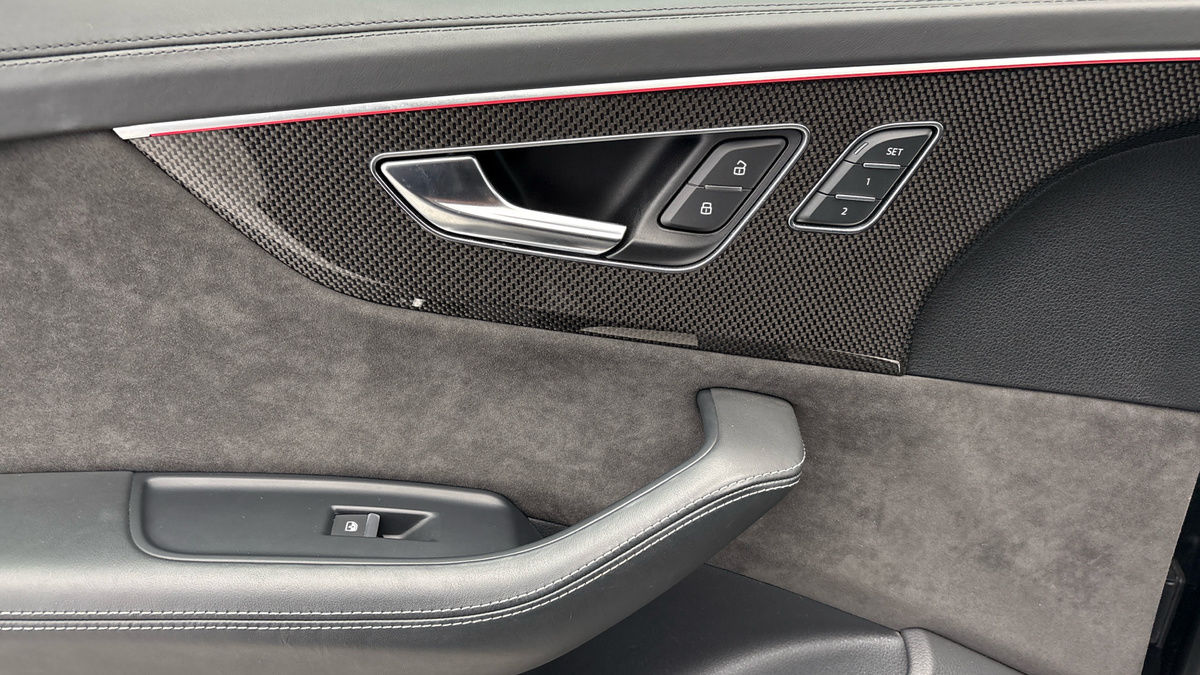 Audi SQ8 Image 19
