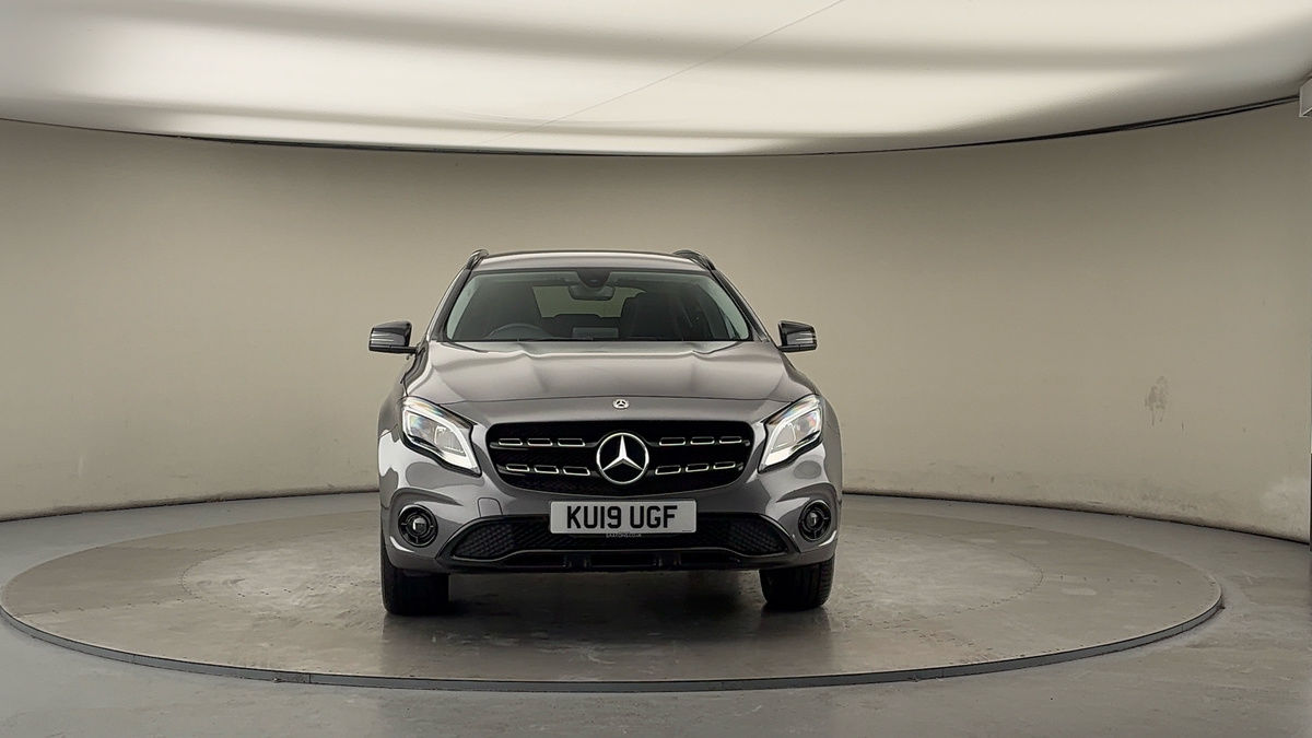 More views of Mercedes-Benz GLA