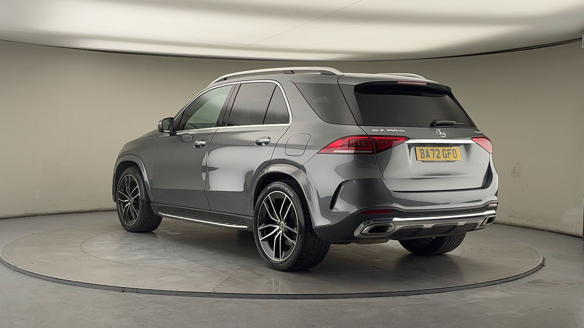 Mercedes-Benz GLE Image 2