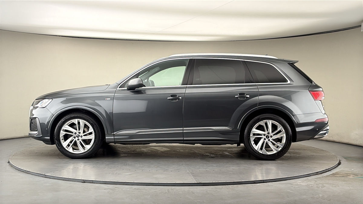 Audi Q7 Image 15