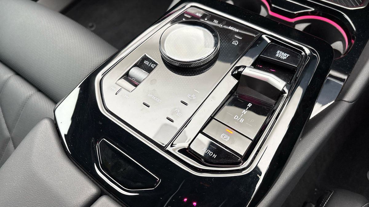 BMW i5 Image 6