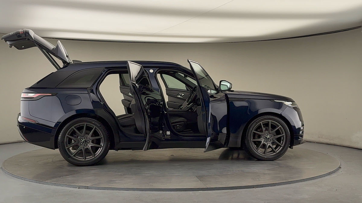 More views of Land Rover Range Rover Velar