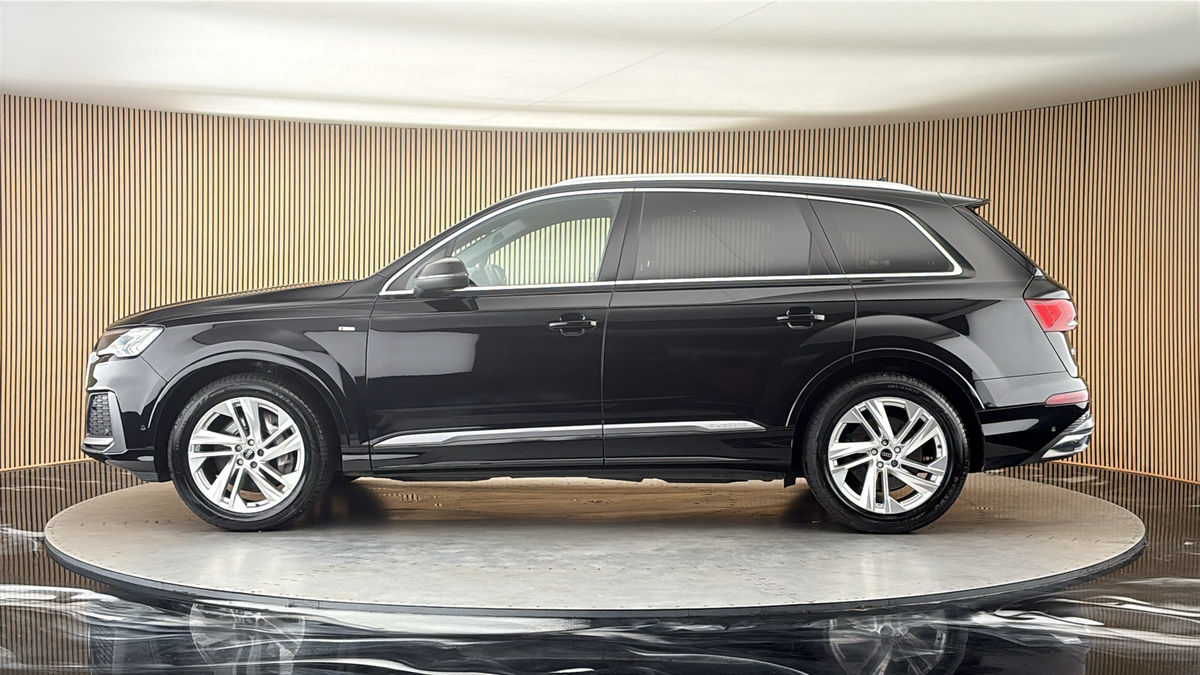 Audi Q7 Image 15
