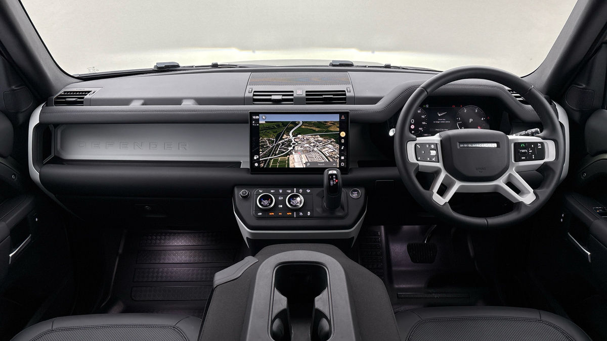 Land Rover Defender 90 Image 12