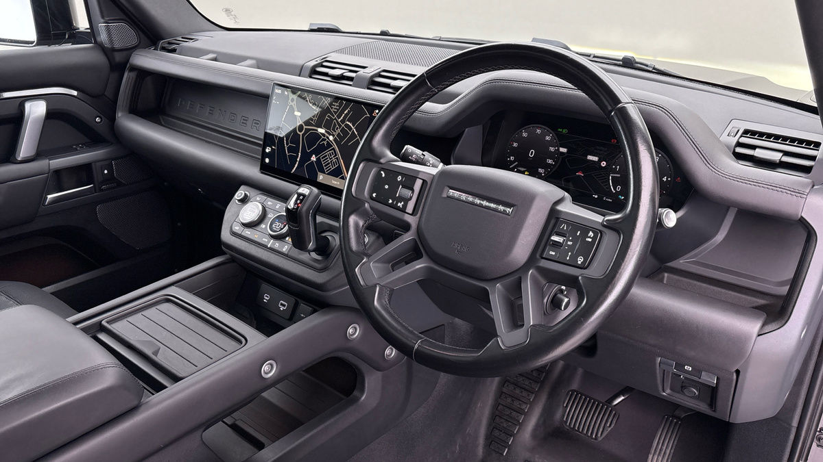 Land Rover Defender 110 Urban Image 5