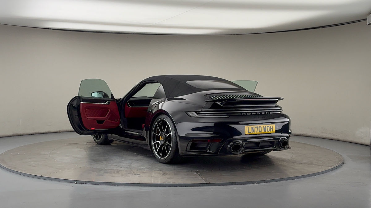 Porsche 911 Image 23