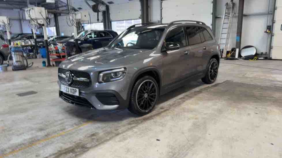 More views of Mercedes-Benz GLB