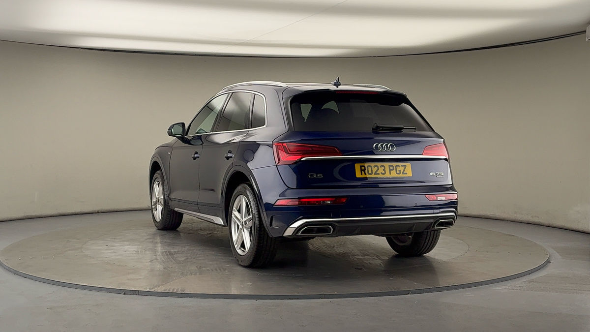 More views of Audi Q5