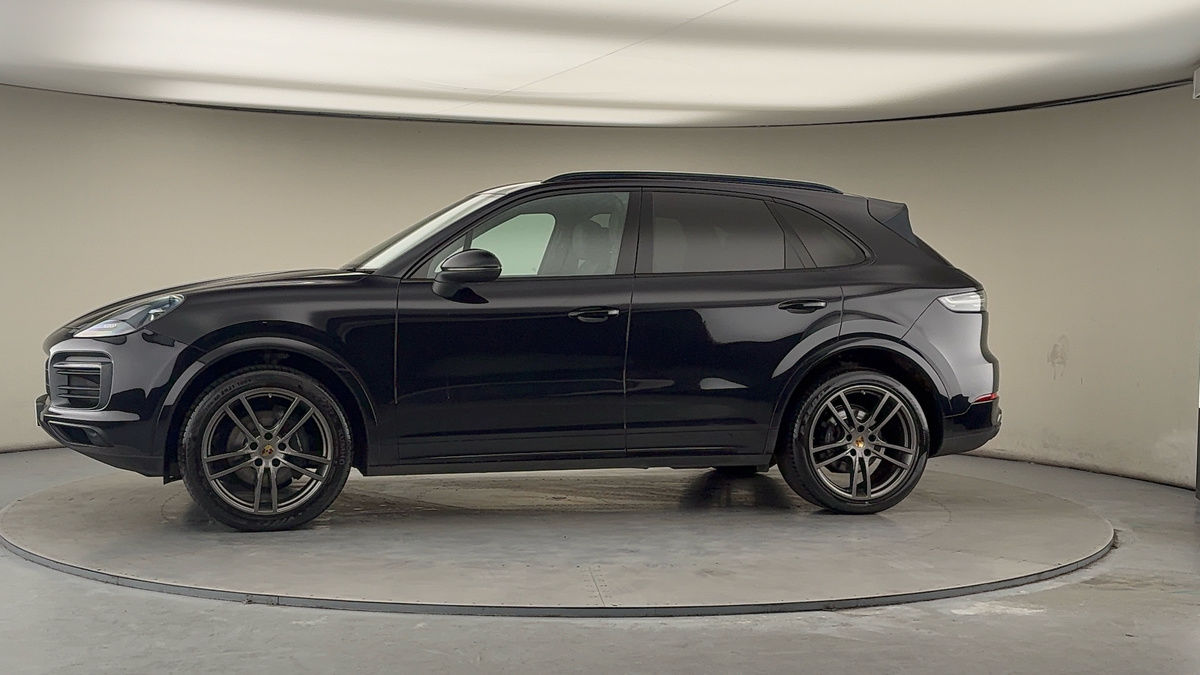 More views of Porsche Cayenne