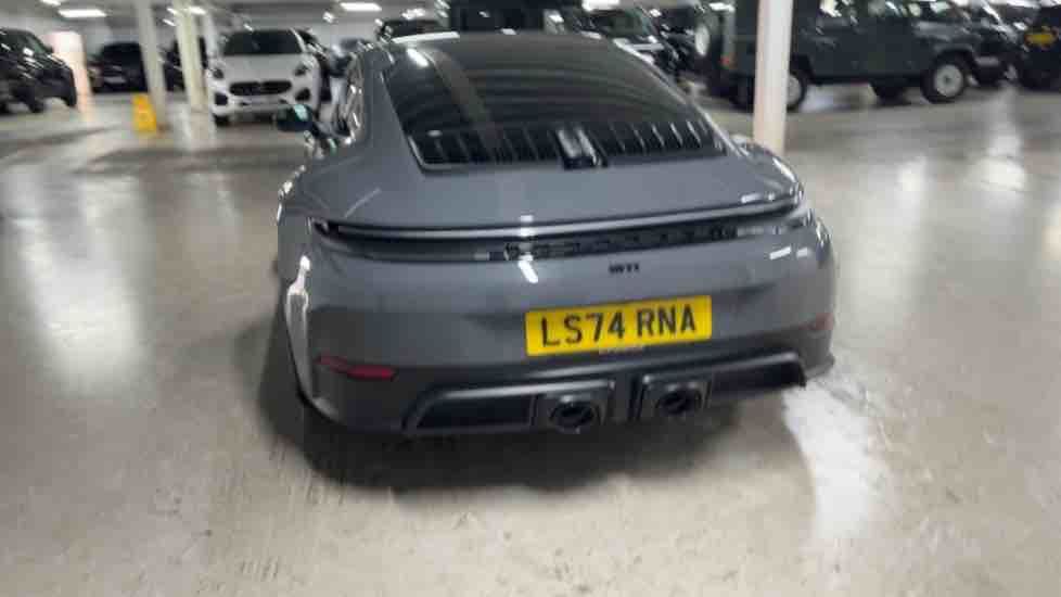 More views of Porsche 911