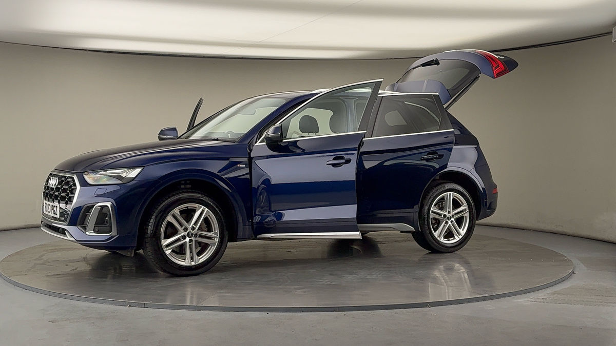 More views of Audi Q5