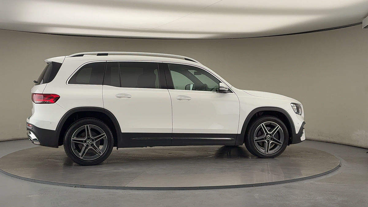 More views of Mercedes-Benz GLB
