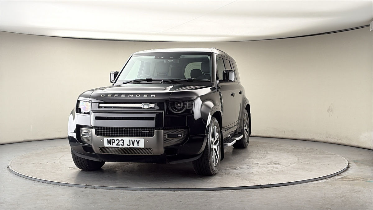 More views of Land Rover Defender 110