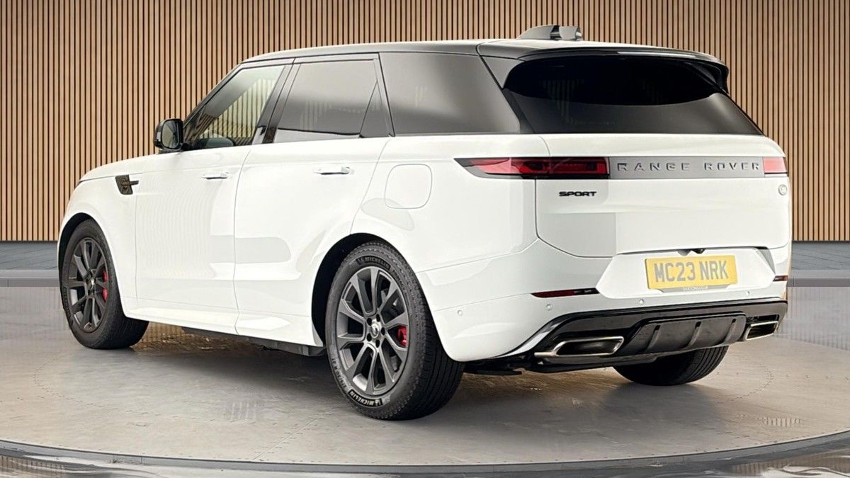 Land Rover Range Rover Sport Image 2