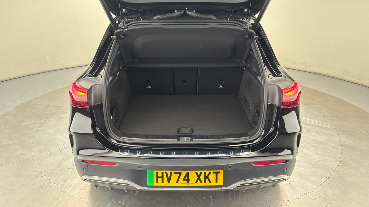 Mercedes-Benz EQA Image 11