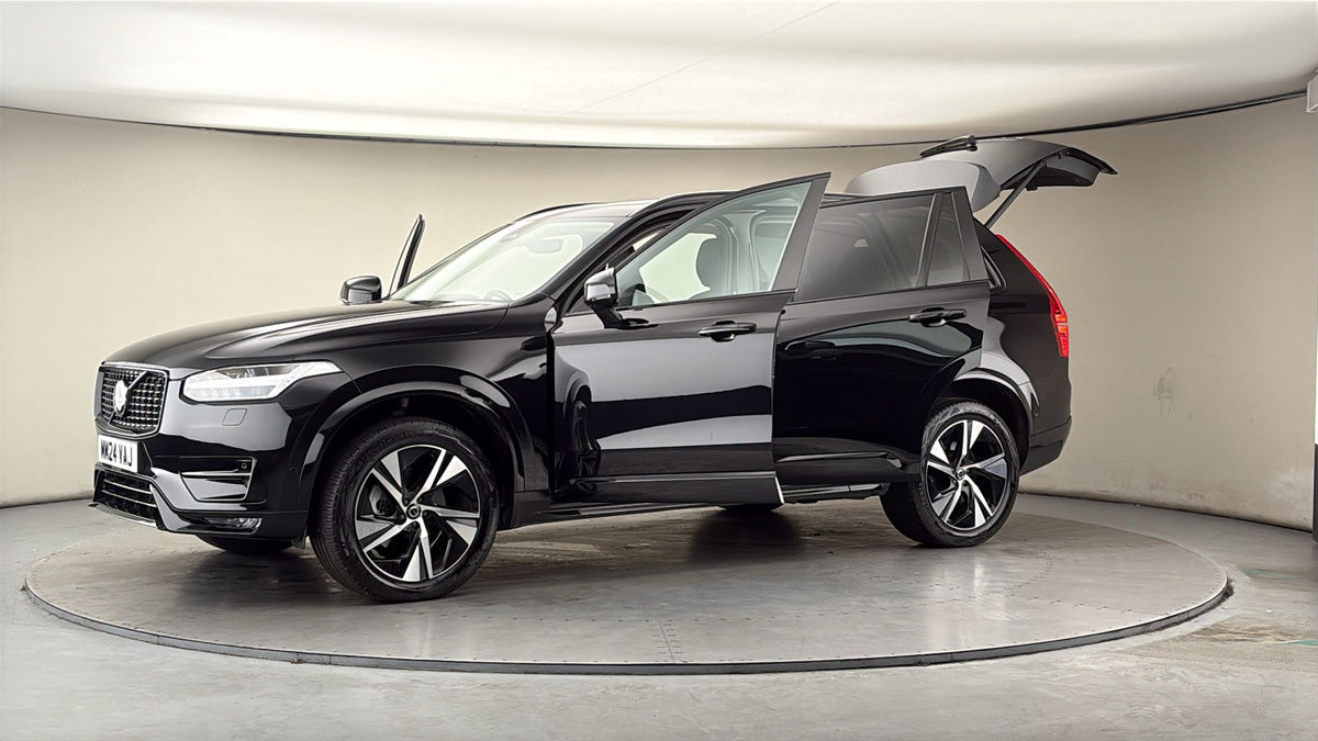 More views of Volvo XC90