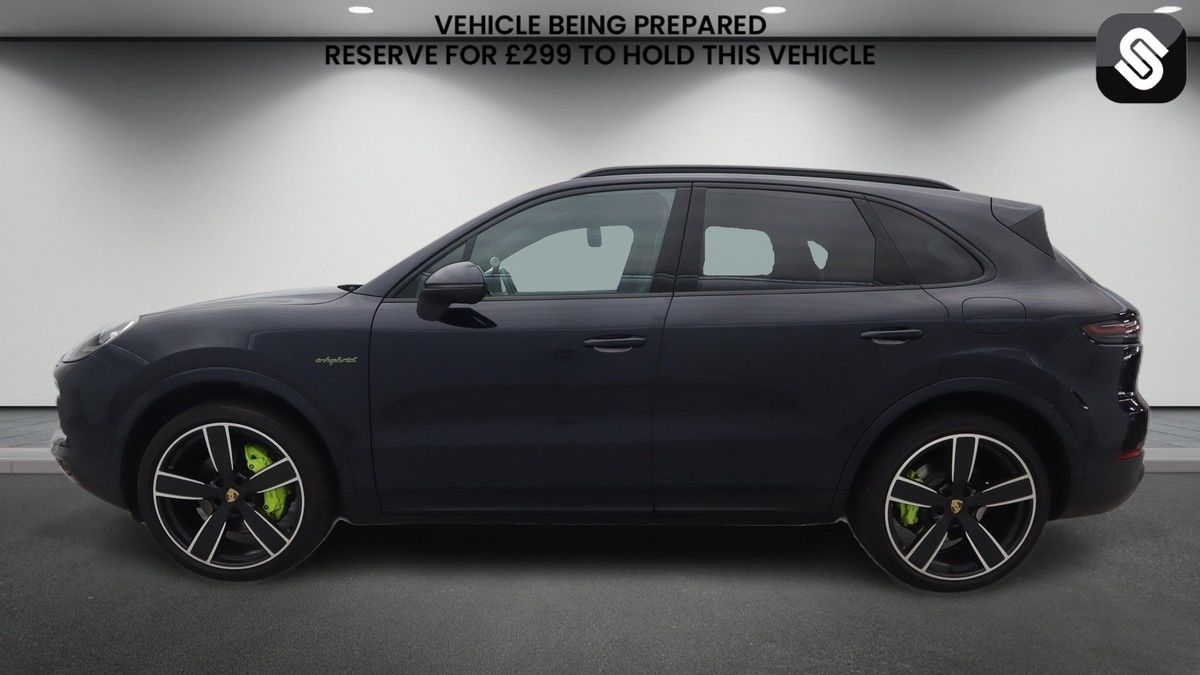 Porsche Cayenne Image 6