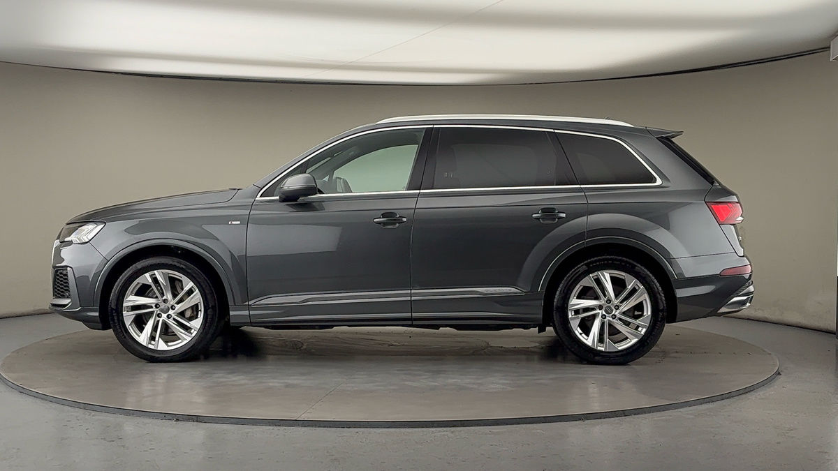 Audi Q7 Image 15