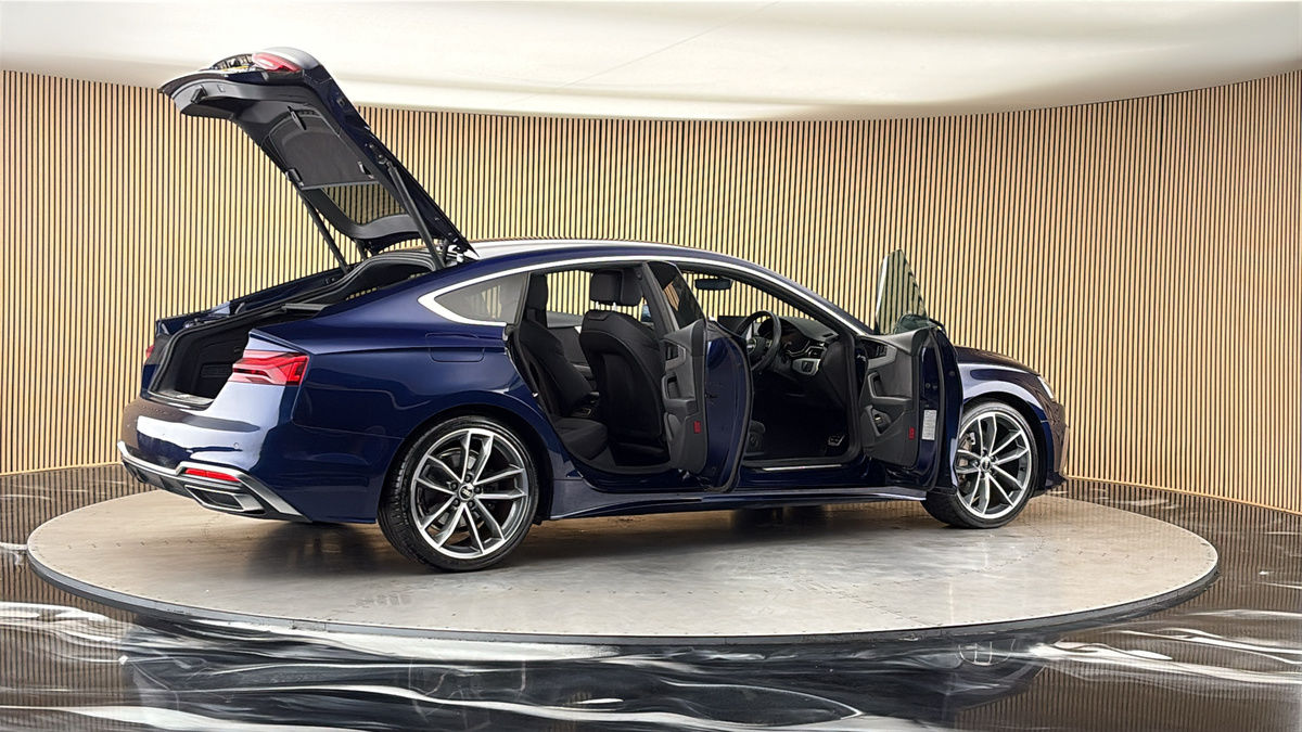 More views of Audi A5