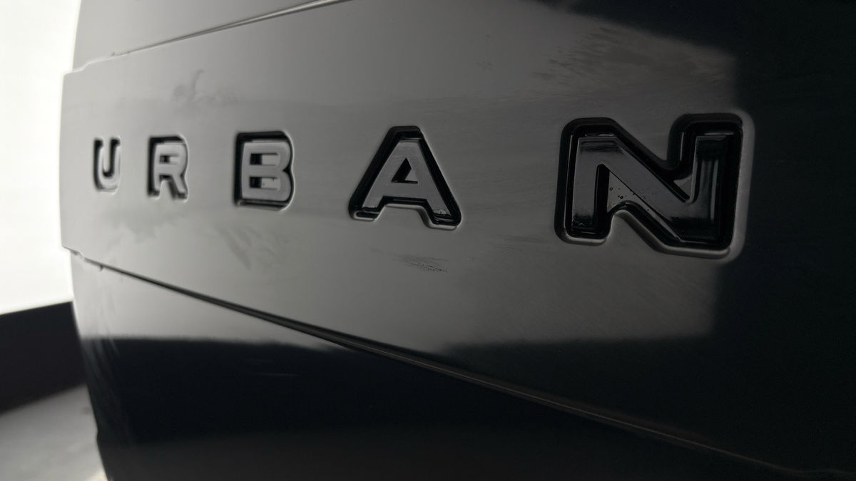 Land Rover Defender 110 Urban Image 29