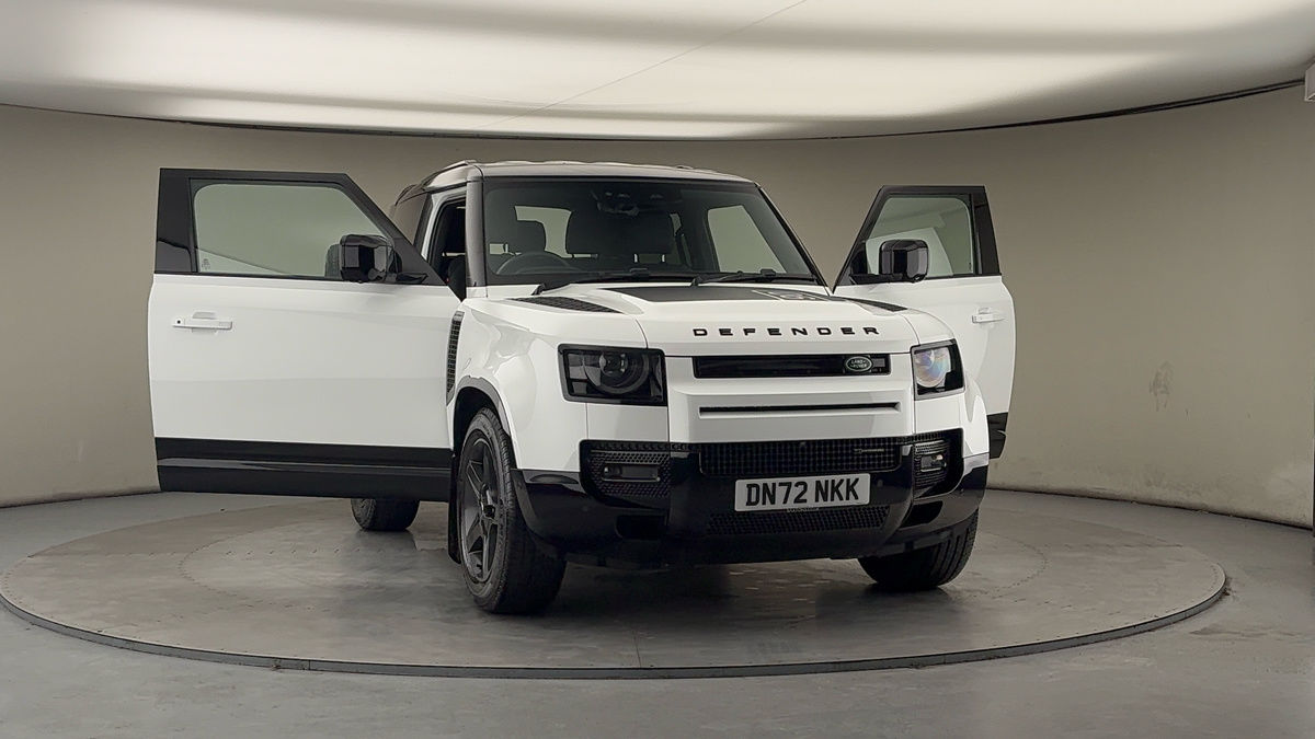 More views of Land Rover Defender 90