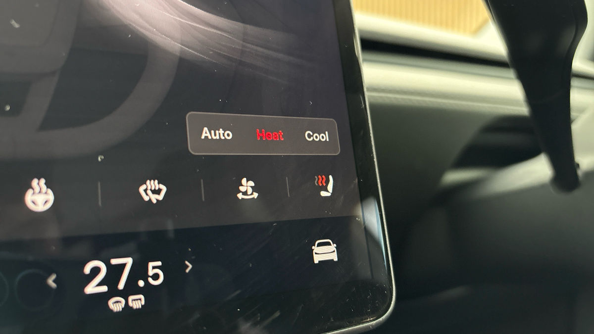 Tesla Model Y Image 28