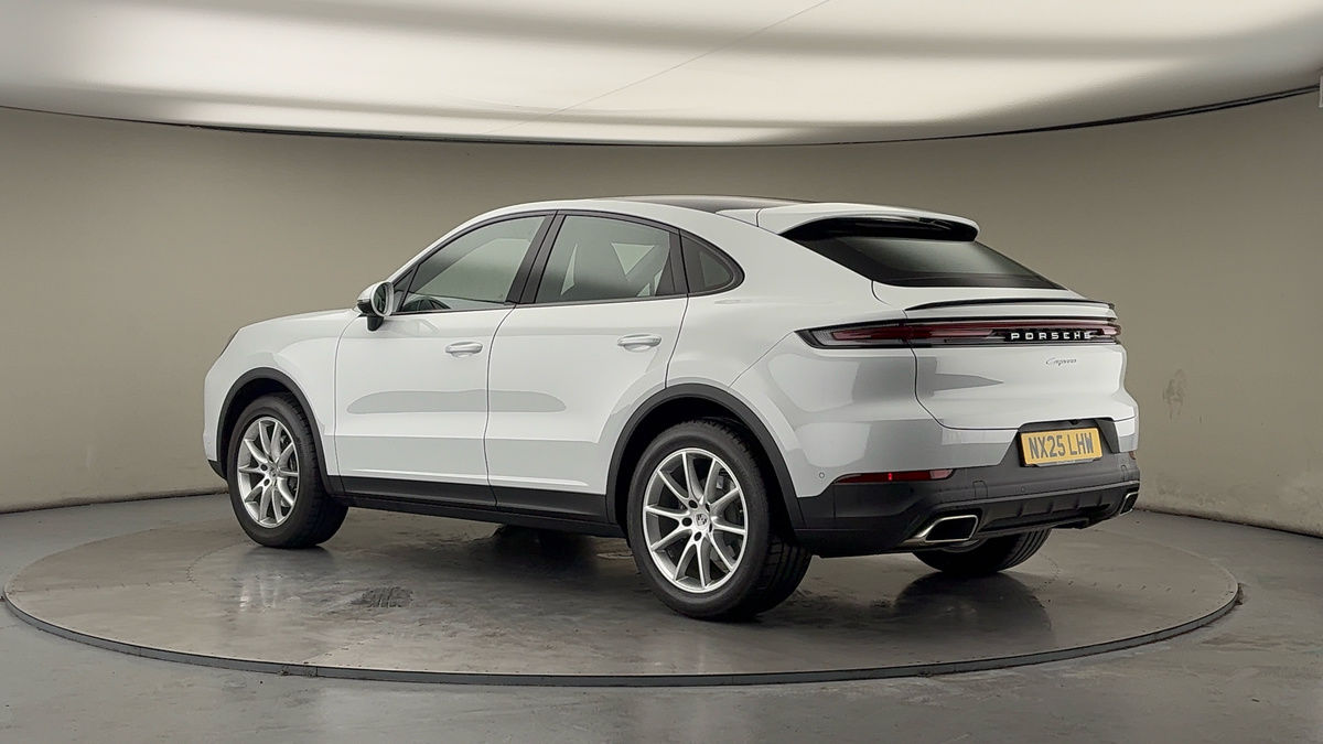 More views of Porsche Cayenne