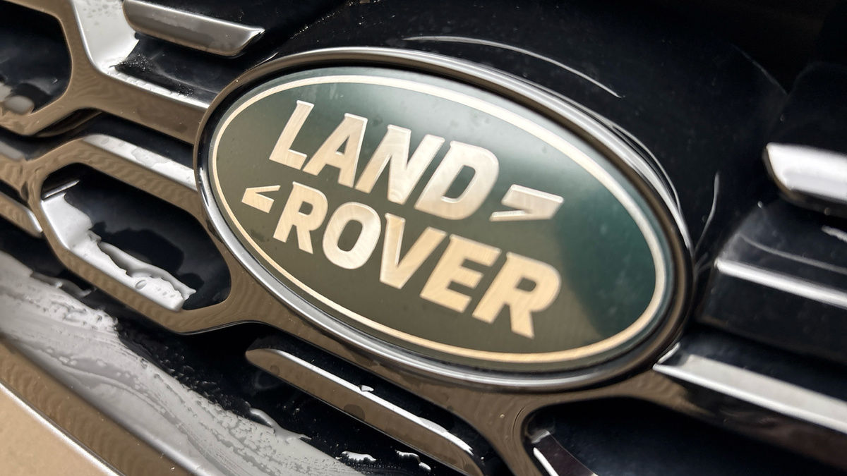 Land Rover Discovery Sport Image 24