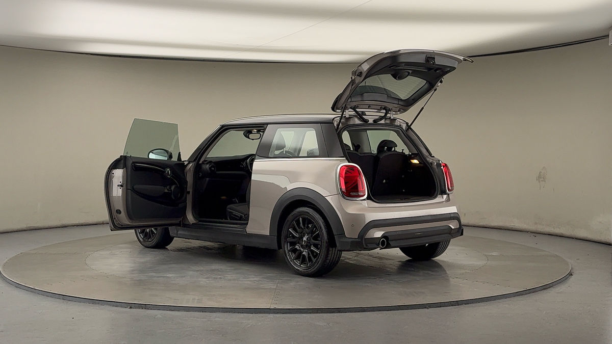 More views of MINI Hatch