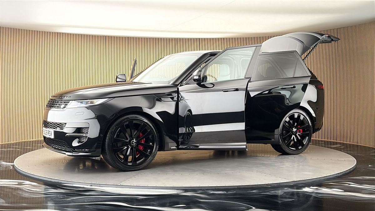 More views of Land Rover Range Rover Sport