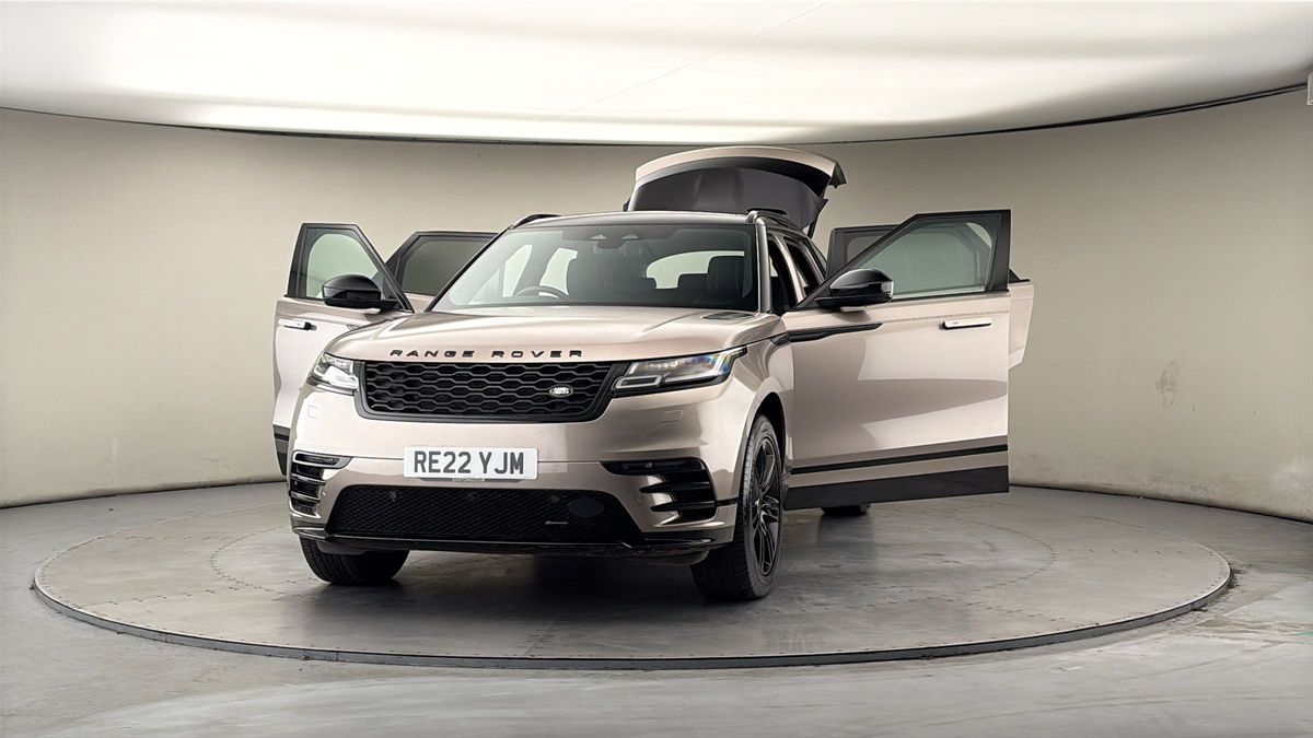 More views of Land Rover Range Rover Velar