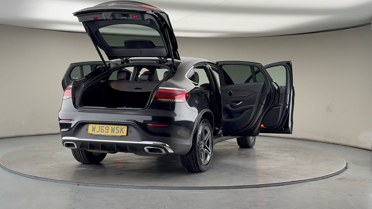 More views of Mercedes-Benz GLC