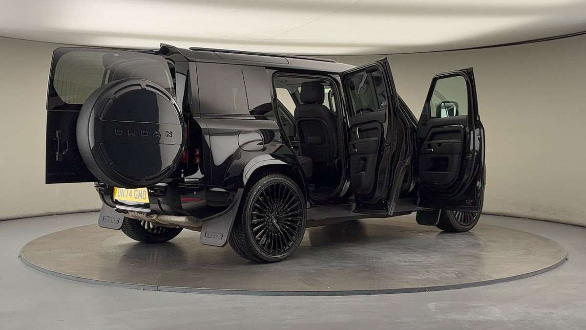 More views of Land Rover Defender 110