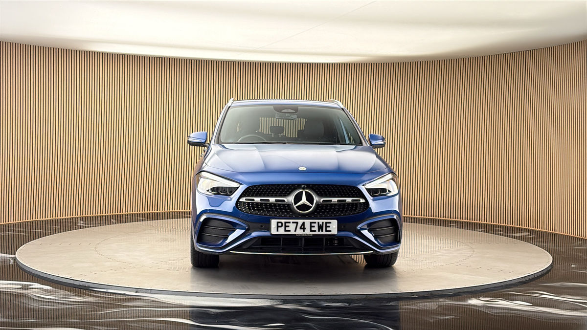 More views of Mercedes-Benz GLA