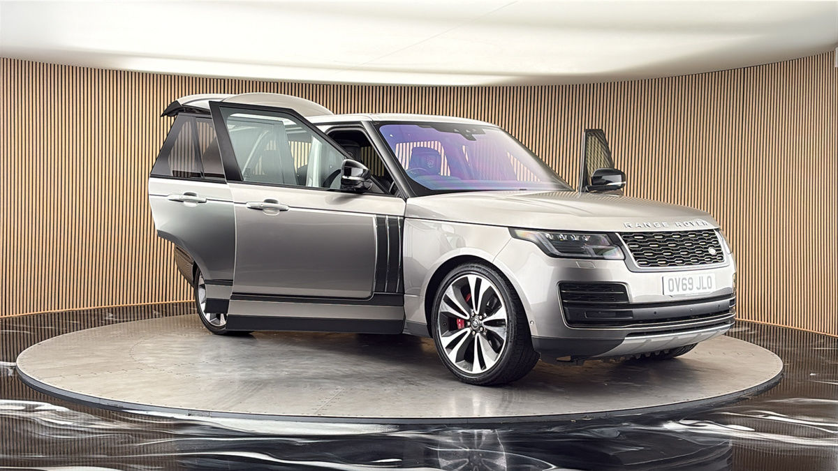 More views of Land Rover Range Rover